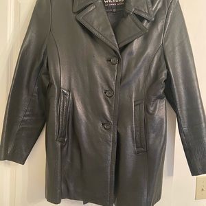 Women’s leather jacket. Great condition. Black size Large